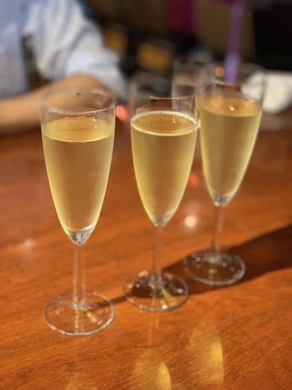 EST!PROSSIMOスパークリングワイン