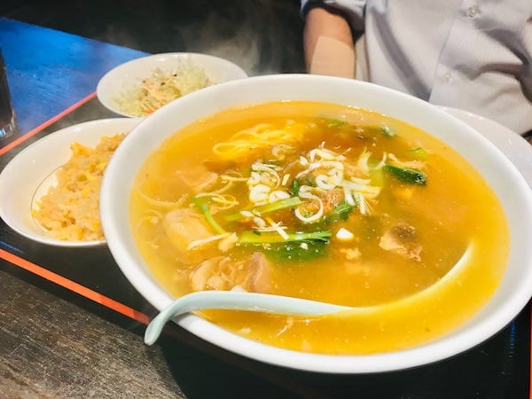 プライスレスカーテンご紹介！キャッシュレス還元対象店＊ボリューム満点！中華ランチの画像です