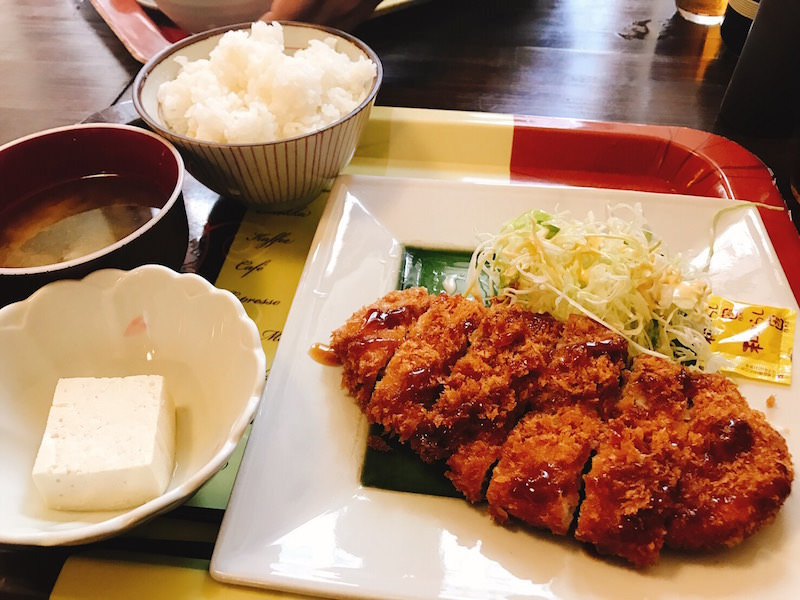 冬も夏も快適に！断熱カーテン特集と千葉ランチ【ルーキー】の画像です
