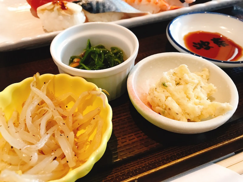 本日のカーテン&ランチ握りの画像です