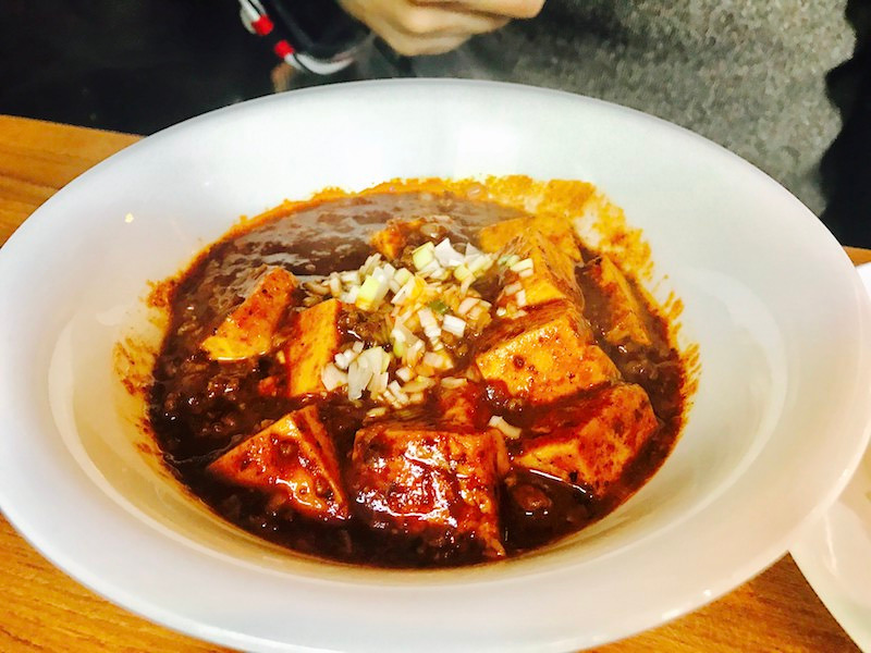 アウトレット訳ありカーテン！＆ダイニングバーでランチの画像です